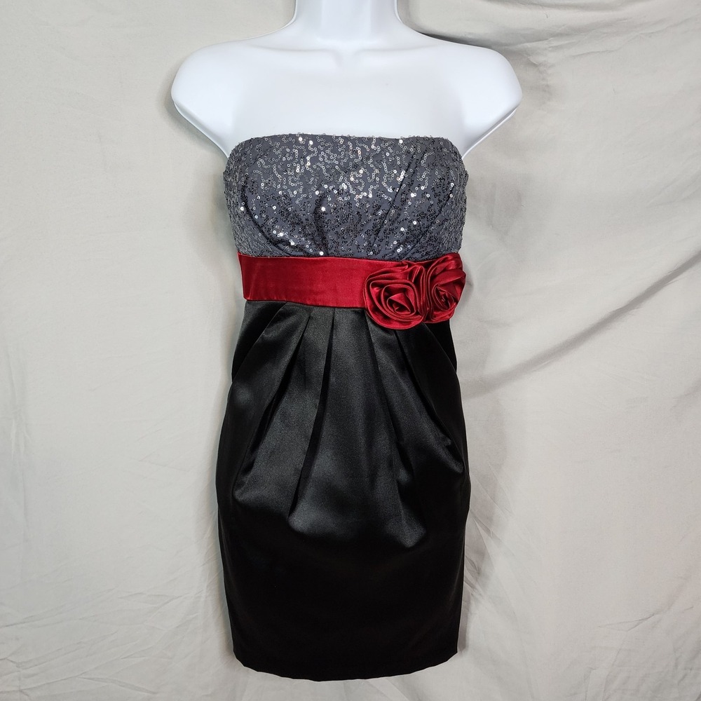 XTRAORDINARY Size 3 Satin and Sequin Strapless Mini Party Dress‎ Pockets Rosette